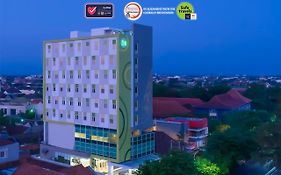 Zest Hotel Parang Raja Solo